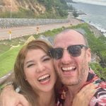 An image of the owners of Cocoon Hostel