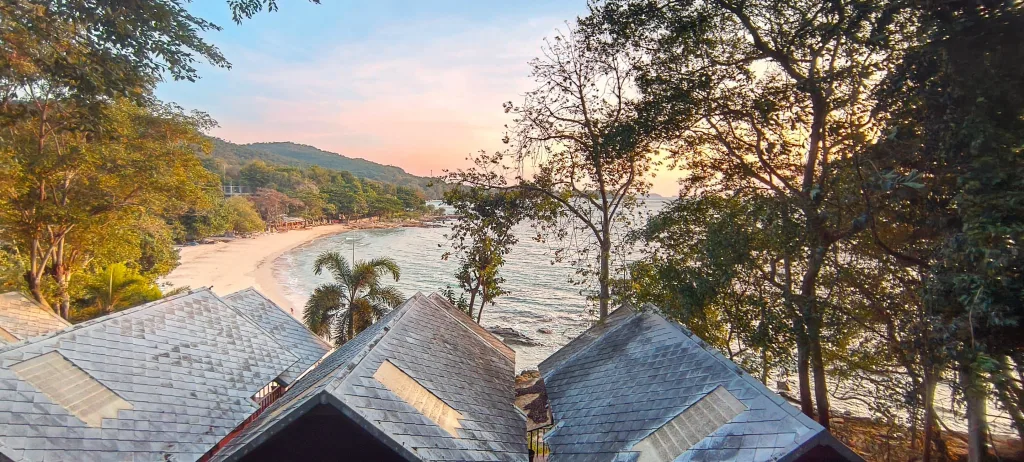 View of a beach on Koh Samet at sunset. Picture taken by Nick from The Cocoon Hostel